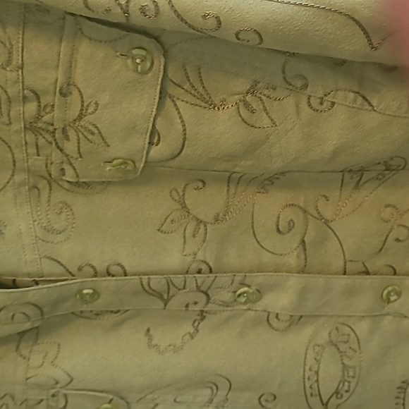 Chico's olive green shirt - Picture 2 of 6